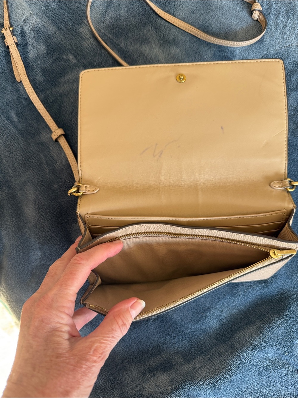 Coach Beige/Tan Crossbody Bag with Gold Hardware - Picture 3 of 4